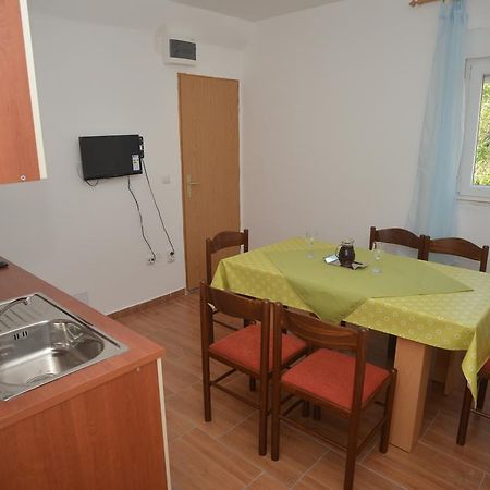 Apartments Citrus Turanj Camera foto
