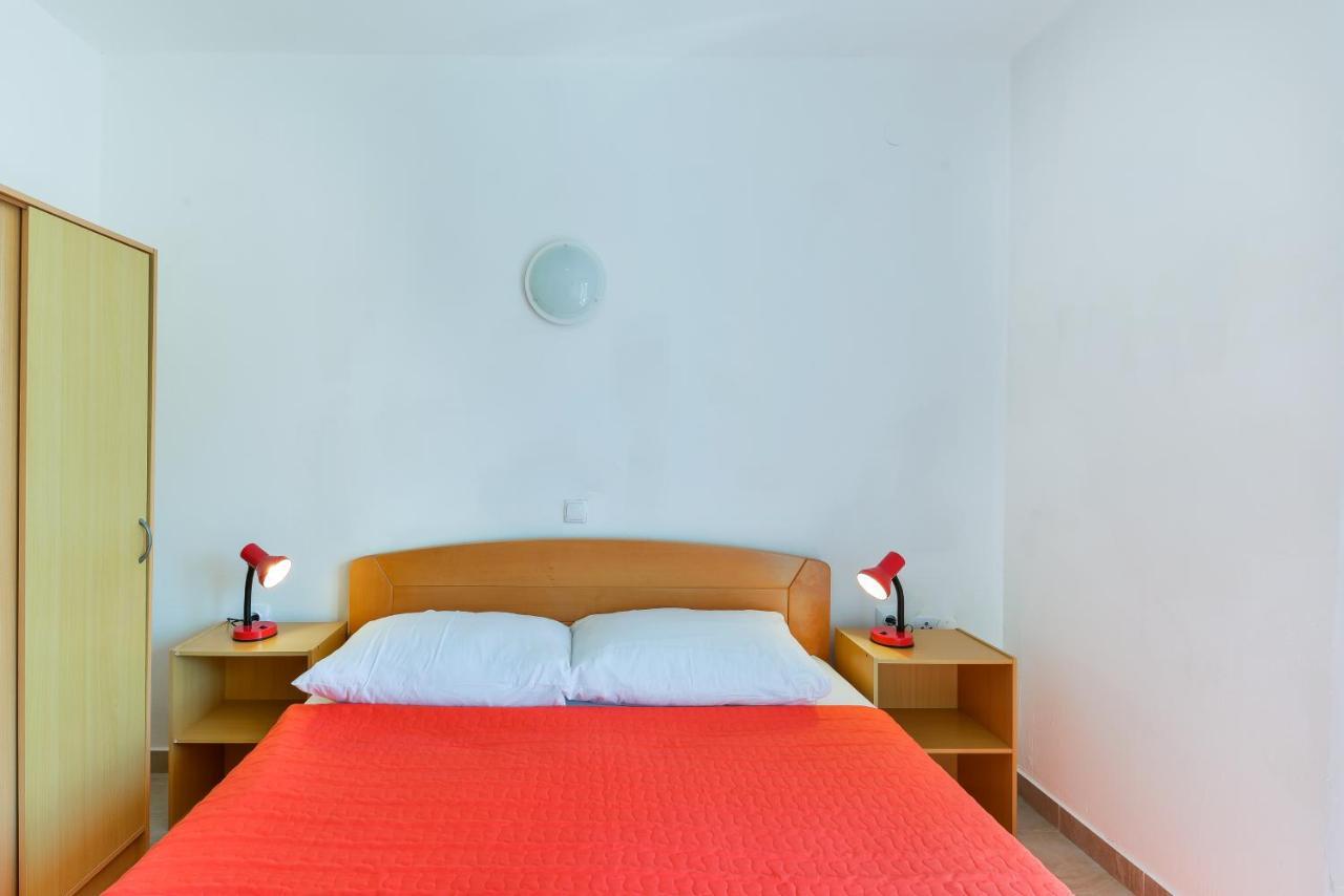 Apartments Citrus Turanj Esterno foto